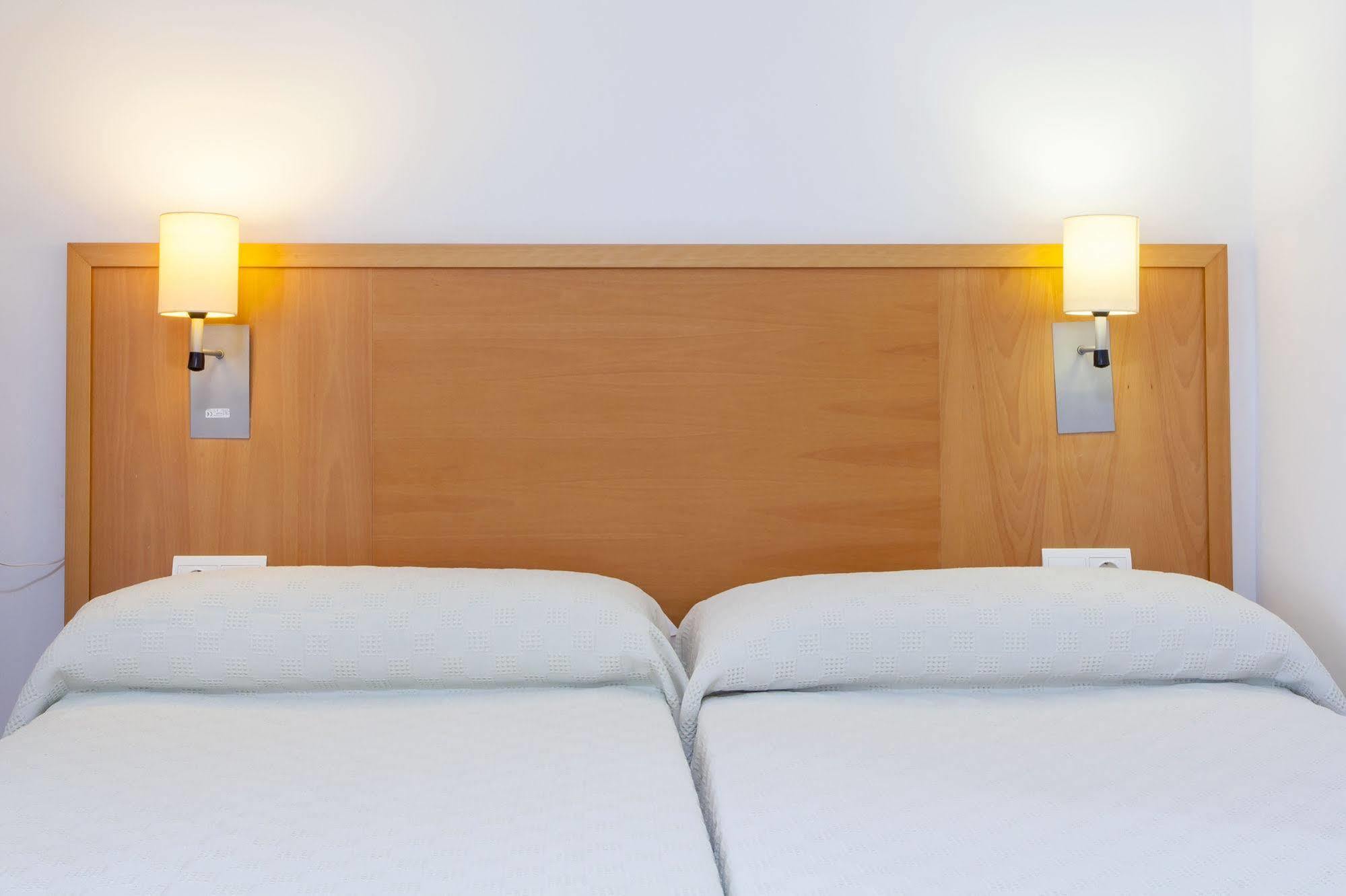 Apartamentos Mar Y Playa Ibiza Town Luaran gambar