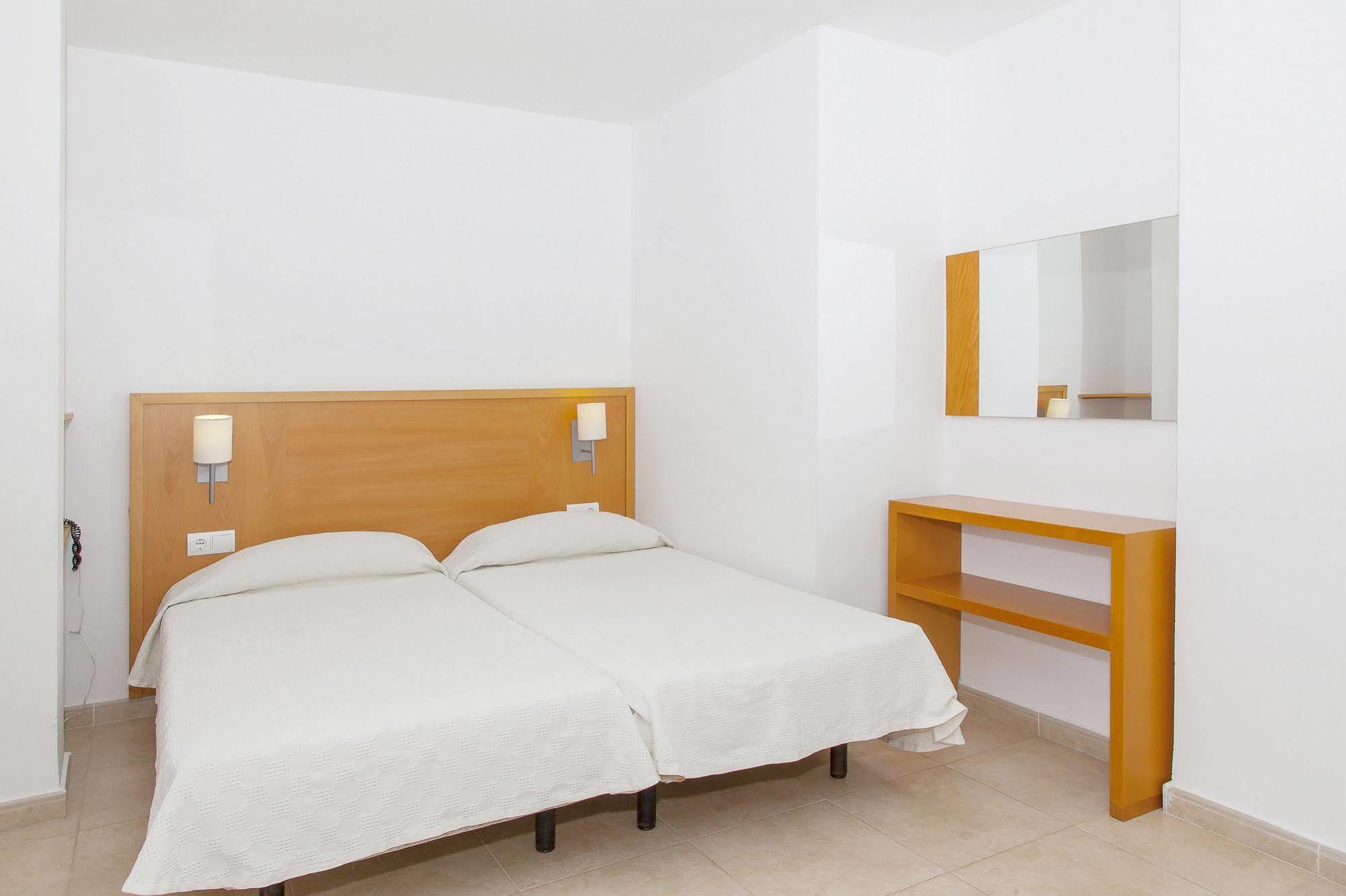 Apartamentos Mar Y Playa Ibiza Town Luaran gambar